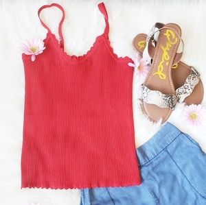 🌹3x$20 Scallop Hem Rib Tank 🌹